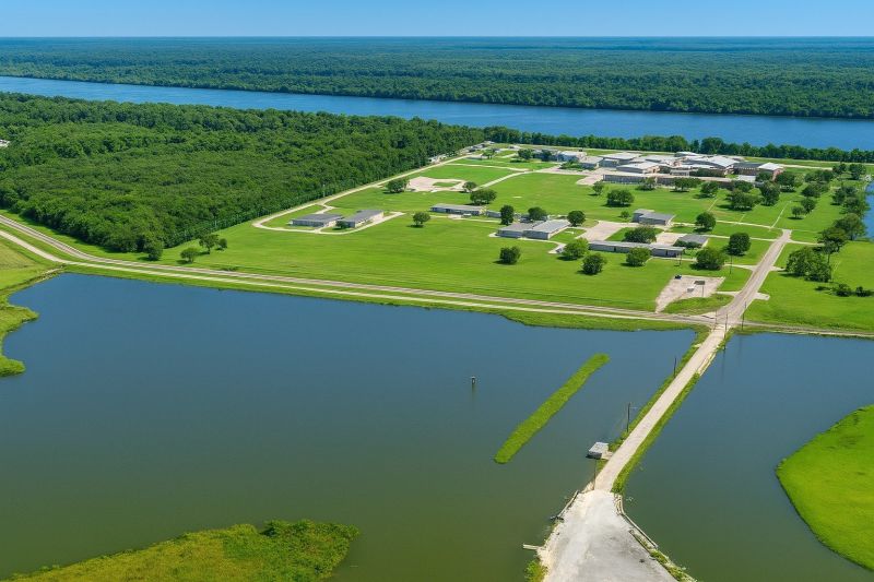 Best Bathroom Remodeling pros in Sulphur, LA